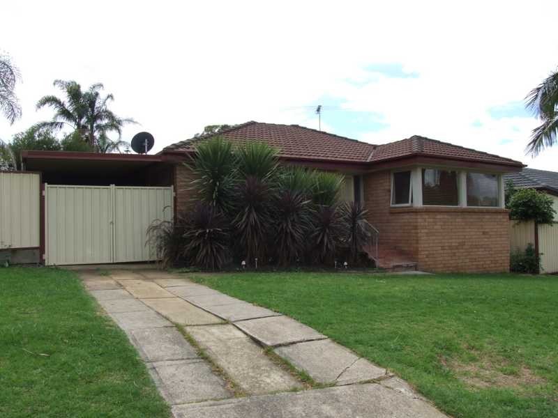 16 Elgin Avenue, St Andrews NSW 2566