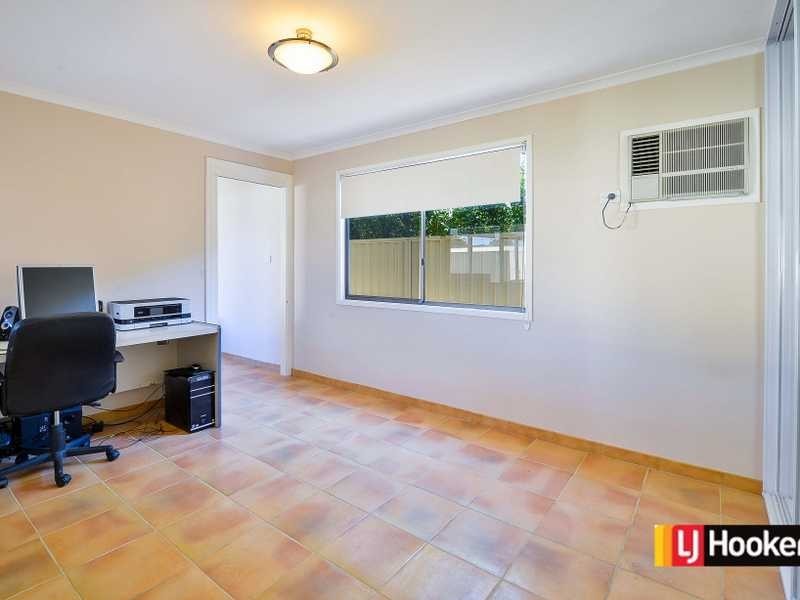 4 Solero Place, Eschol Park NSW 2558
