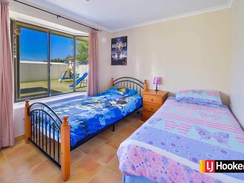 4 Solero Place, Eschol Park NSW 2558