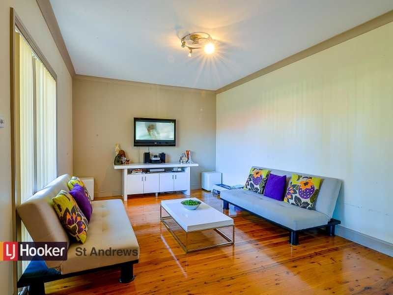 18 Edinburgh Crescent, St Andrews NSW 2566
