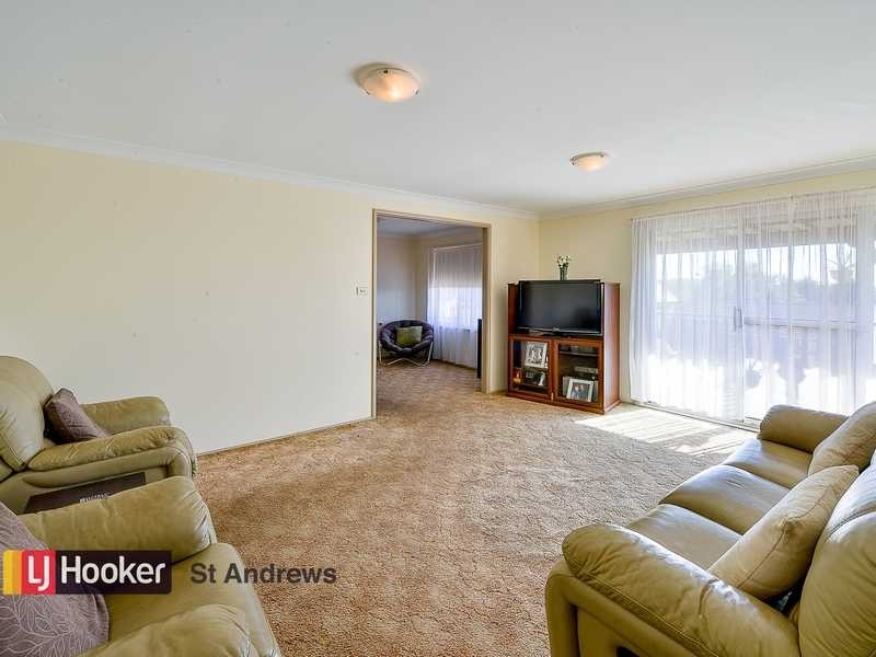 18 Edinburgh Crescent, St Andrews NSW 2566