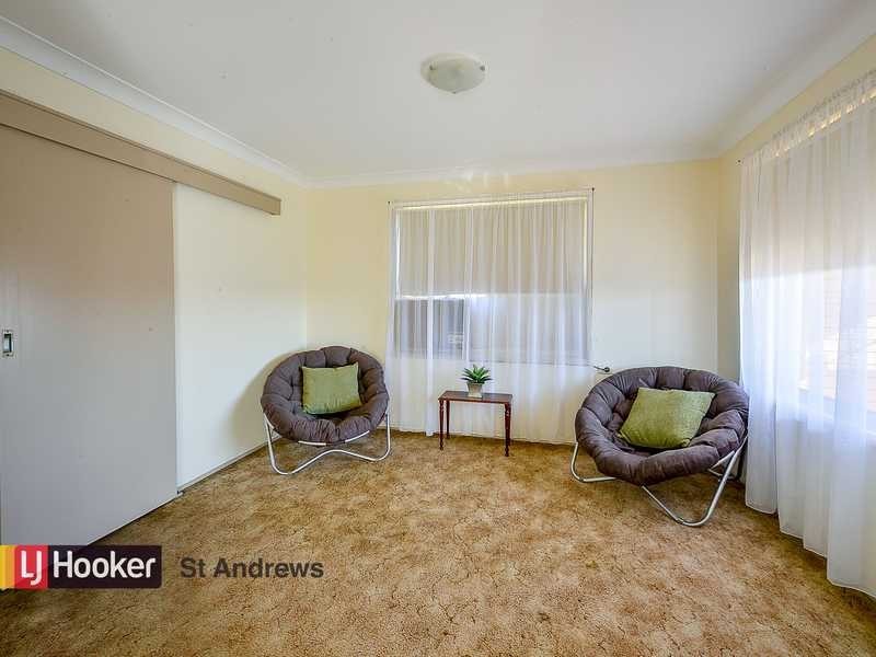 18 Edinburgh Crescent, St Andrews NSW 2566