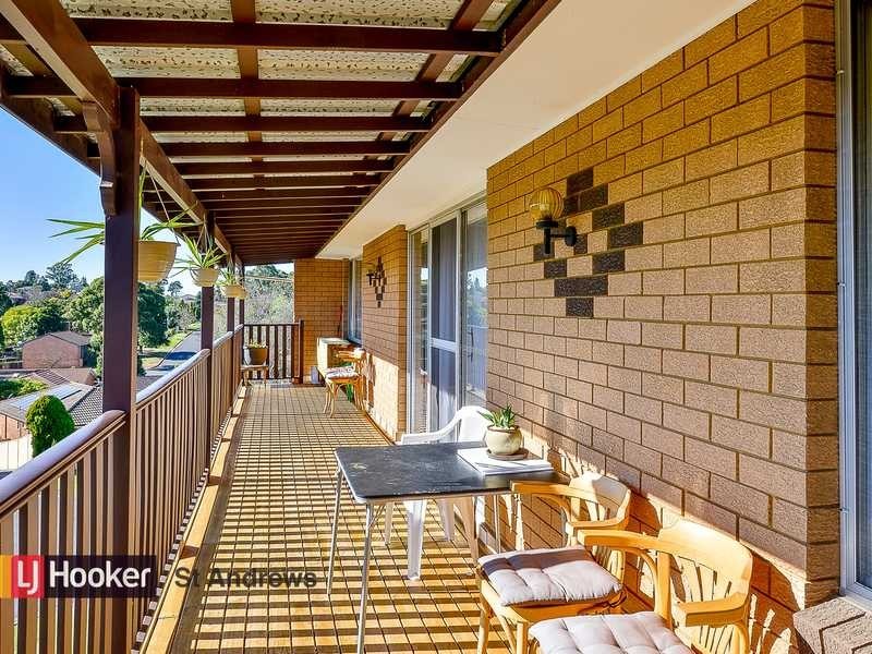 18 Edinburgh Crescent, St Andrews NSW 2566