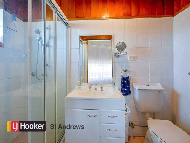 18 Edinburgh Crescent, St Andrews NSW 2566