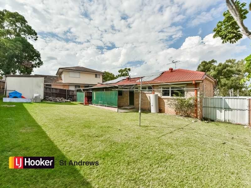 116 Ballantrae Drive, St Andrews NSW 2566