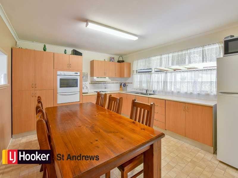 12 Inverness Place, St Andrews NSW 2566