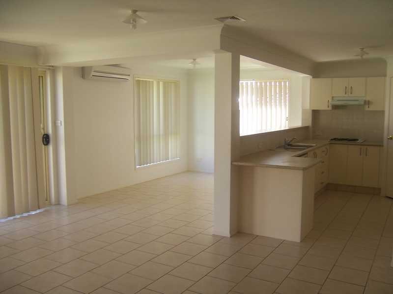 West Hoxton NSW 2171