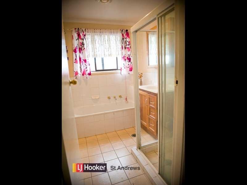 3 Ballantrae Drive, St Andrews NSW 2566