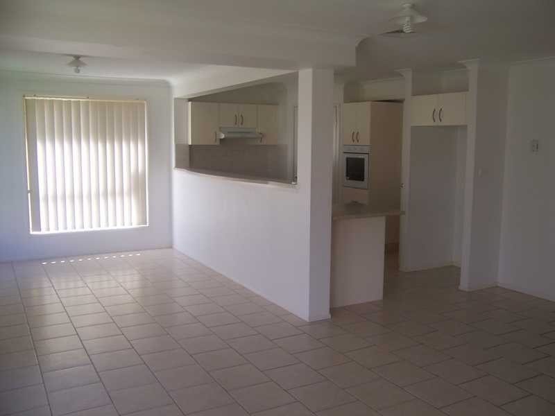 22 Winnaleah Street, West Hoxton NSW 2171