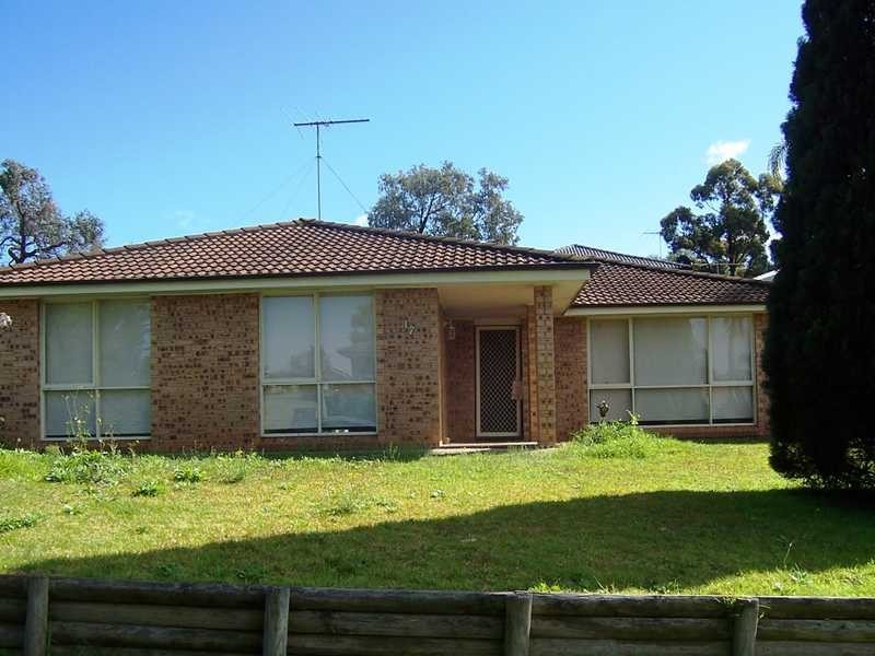 17 Pitlochry Road, St Andrews NSW 2566