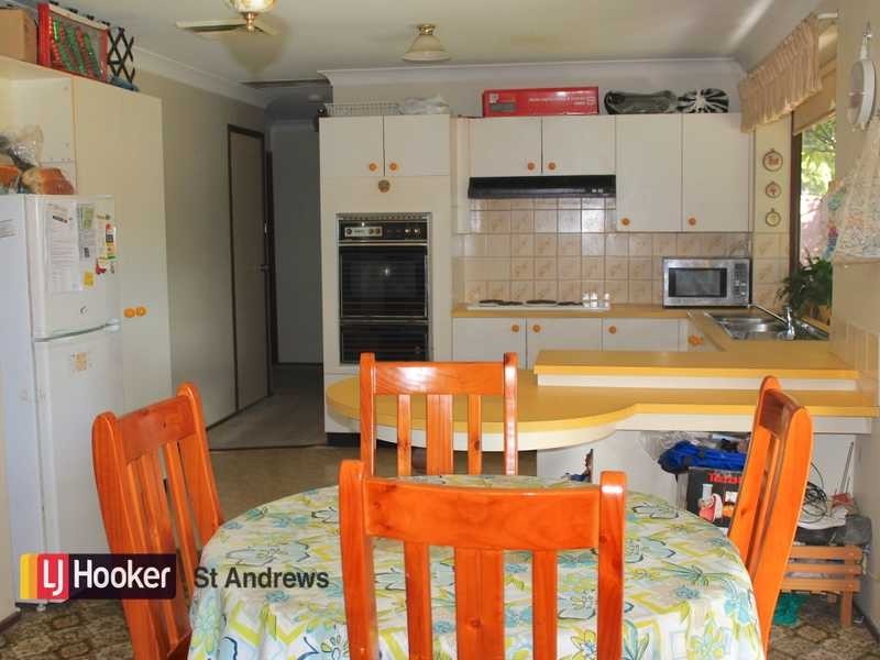 11 Chasselas Avenue, Eschol Park NSW 2558