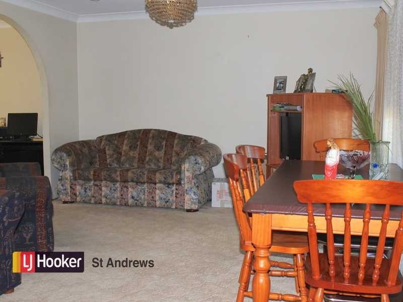 11 Chasselas Avenue, Eschol Park NSW 2558