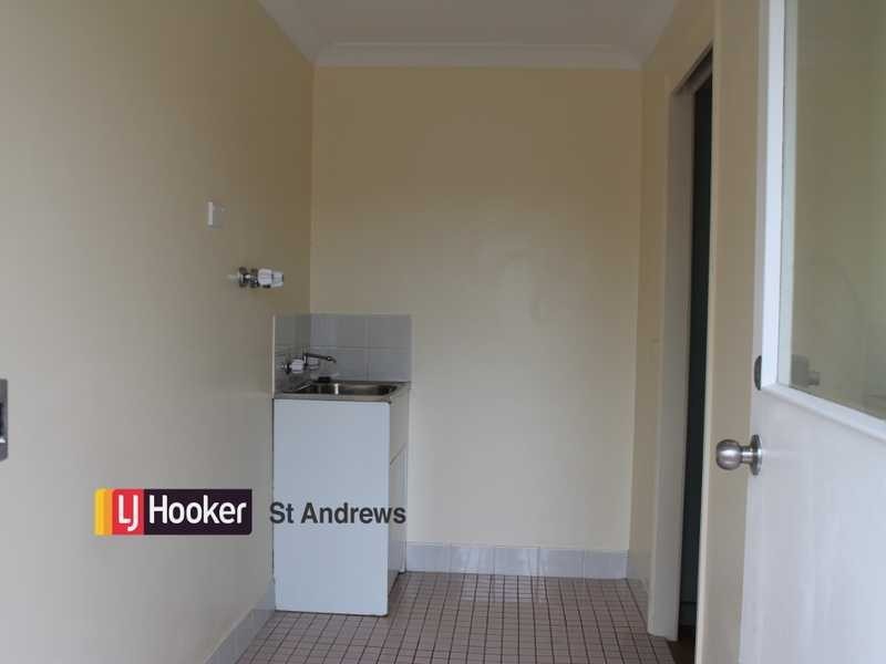 3 Elliot Place, St Helens Park NSW 2560