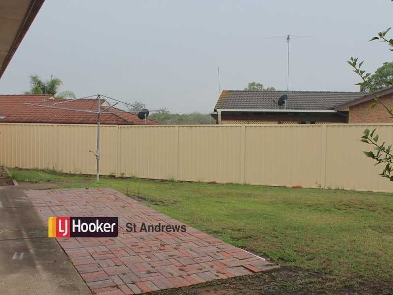 3 Elliot Place, St Helens Park NSW 2560