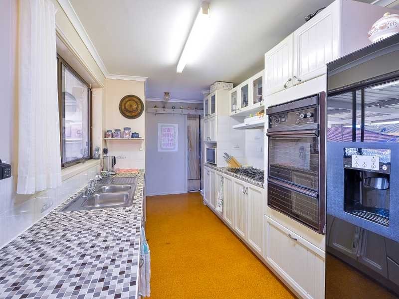 71 Crispsparkle Drive, Ambarvale NSW 2560