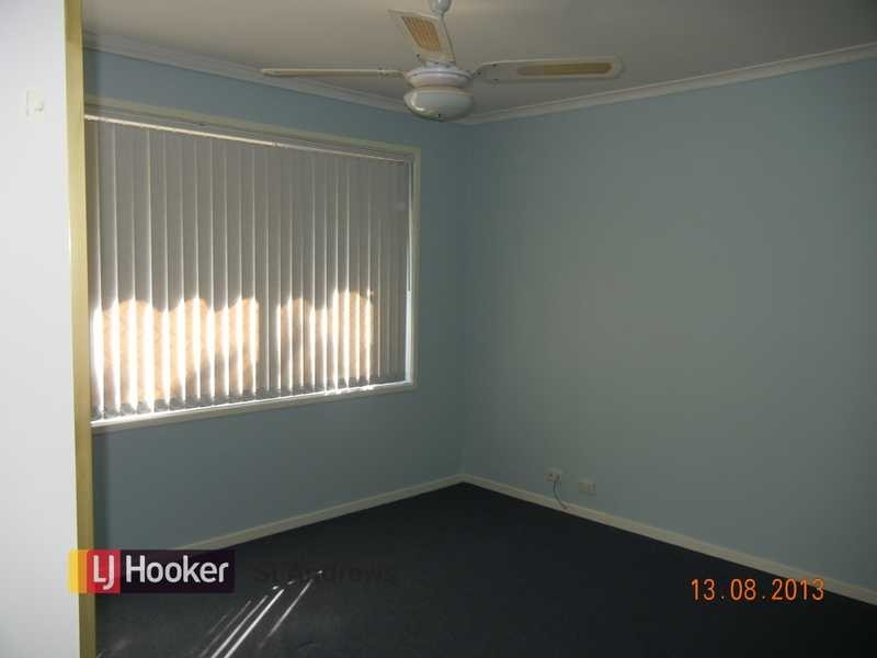 12 Thurso Place, St Andrews NSW 2566