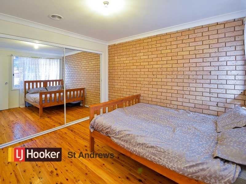 7 Campbell Close, Minto NSW 2566