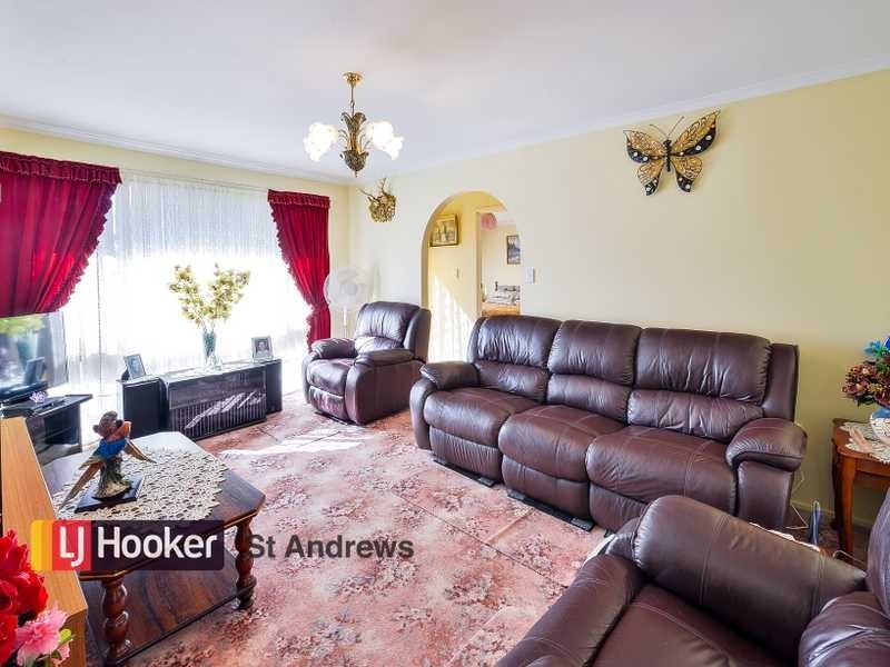 14 Tarbert Place, St Andrews NSW 2566