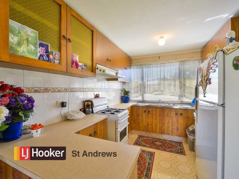 14 Tarbert Place, St Andrews NSW 2566