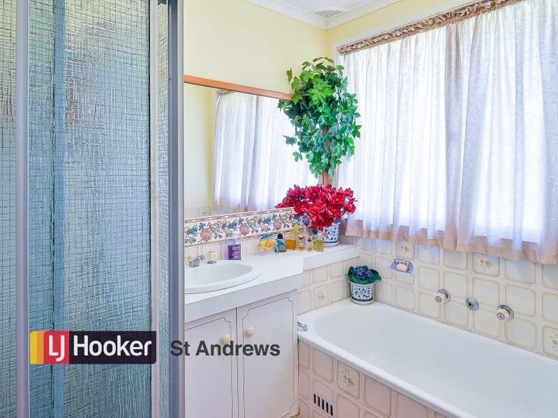 14 Tarbert Place, St Andrews NSW 2566