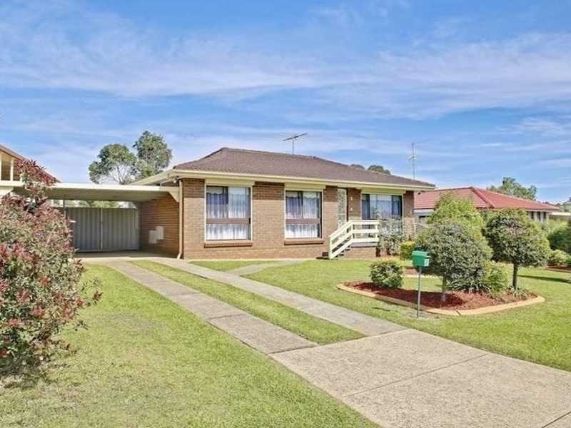 6 Cromarty Place, St Andrews NSW 2566