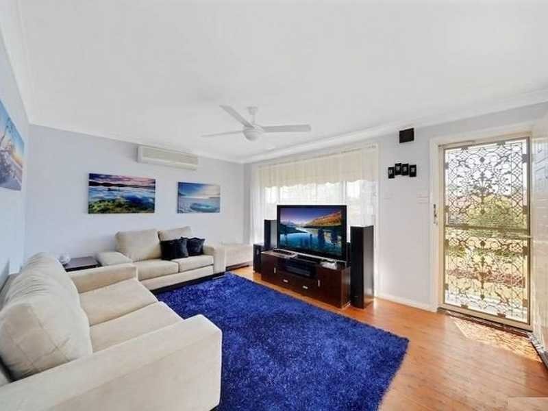 6 Cromarty Place, St Andrews NSW 2566