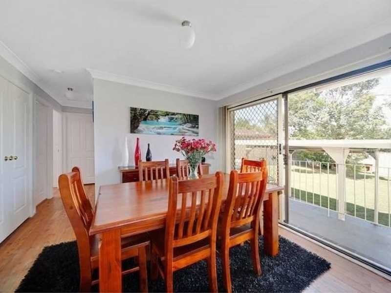 6 Cromarty Place, St Andrews NSW 2566
