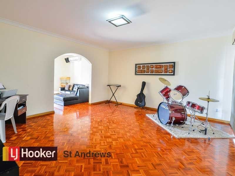 5 Earn Place, St Andrews NSW 2566