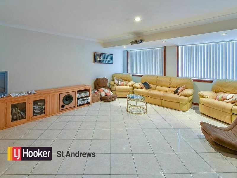 8 Edinburgh Crescent, St Andrews NSW 2566