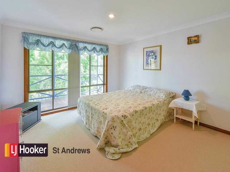 8 Edinburgh Crescent, St Andrews NSW 2566