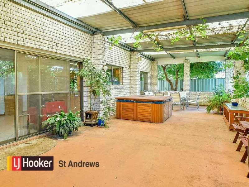 8 Edinburgh Crescent, St Andrews NSW 2566