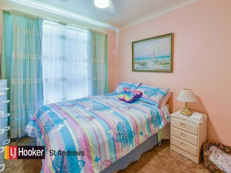 15 Stranraer Drive, St Andrews NSW 2566