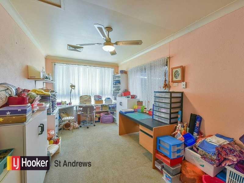 15 Stranraer Drive, St Andrews NSW 2566