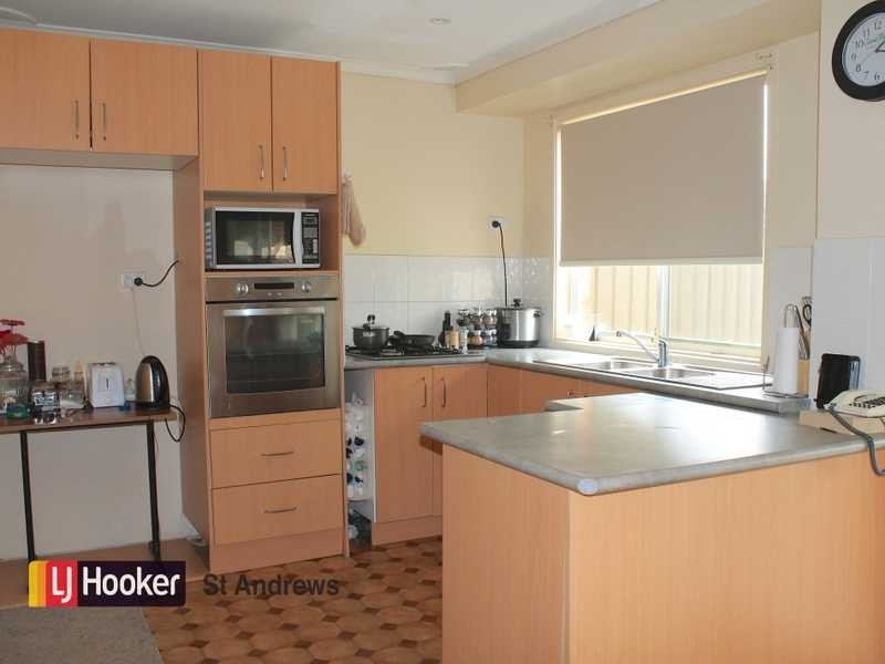 17 Tobermory Avenue, St Andrews NSW 2566