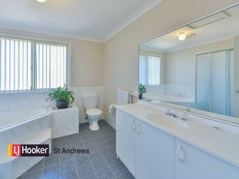 34 Kalbarri Crescent, Bow Bowing NSW 2566