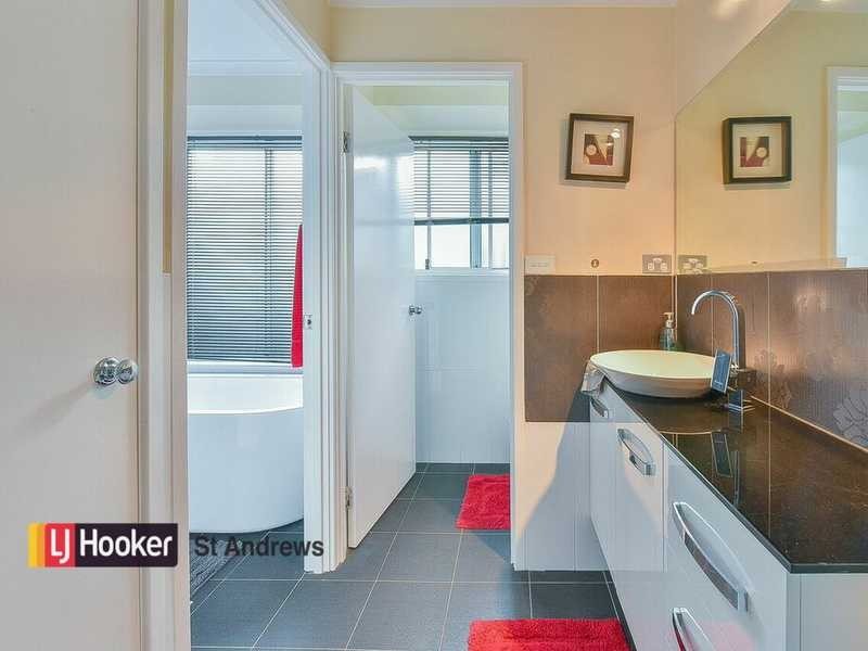 4 Cobourg Place, Bow Bowing NSW 2566