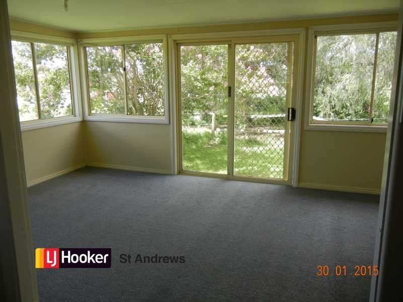 *111 Cummins Road, Menangle Park NSW 2563
