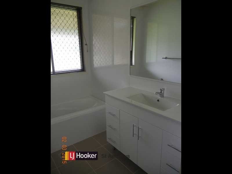 63 Stranraer Dr, St Andrews NSW 2566