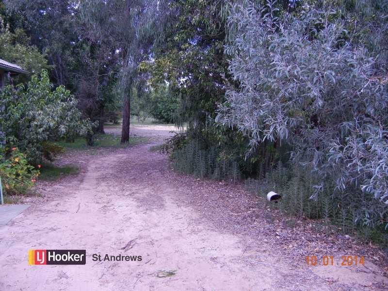90 Cummins Road, Menangle Park NSW 2563