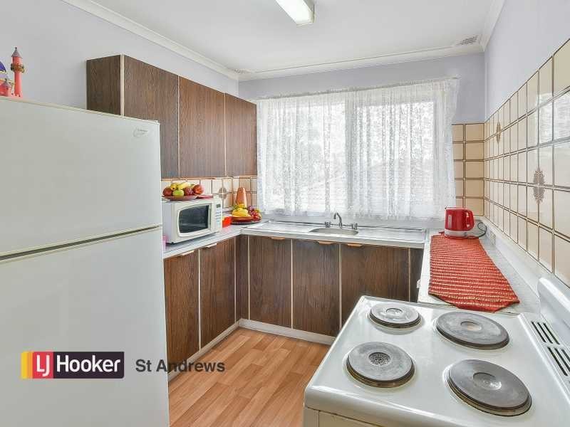 5 Kinross place, St Andrews NSW 2566