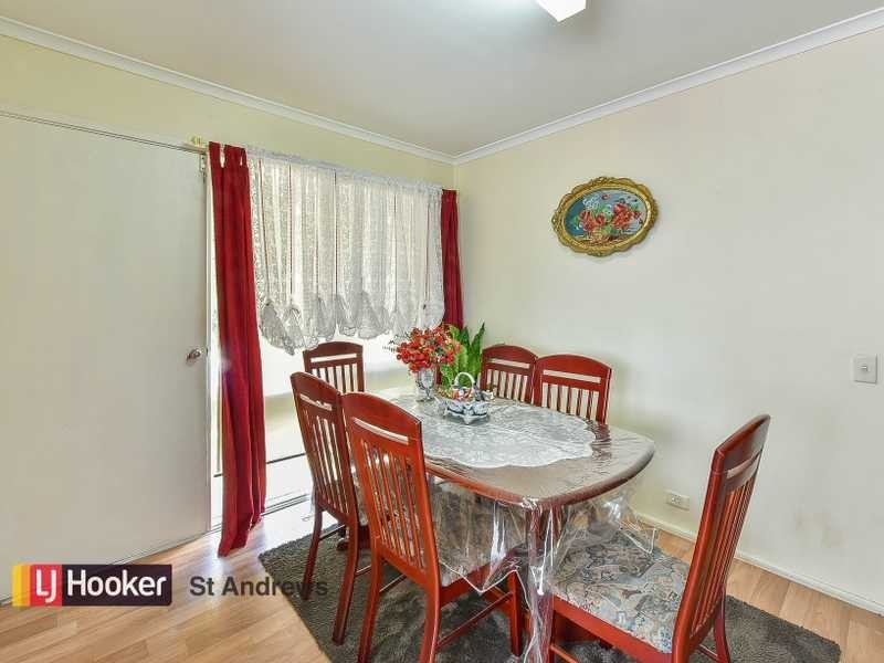 5 Kinross place, St Andrews NSW 2566