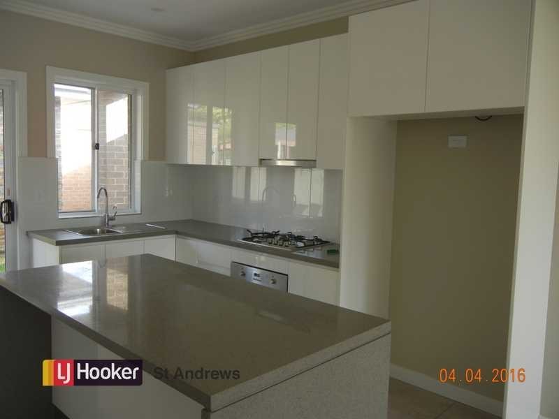 11a Rutherglen Drive, St Andrews NSW 2566