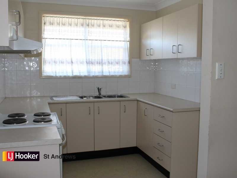 8 Missouri Street, Kearns NSW 2558