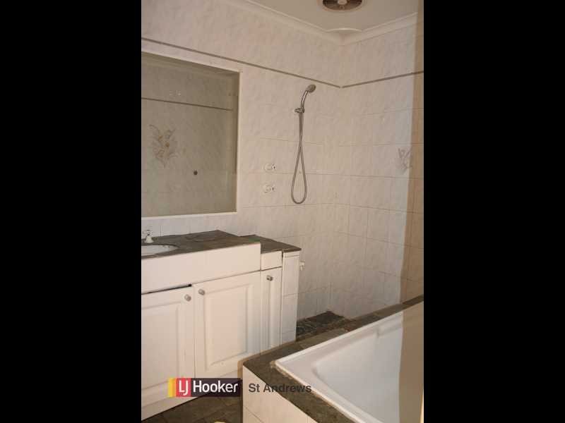 12 Selkirk Street, St Andrews NSW 2566