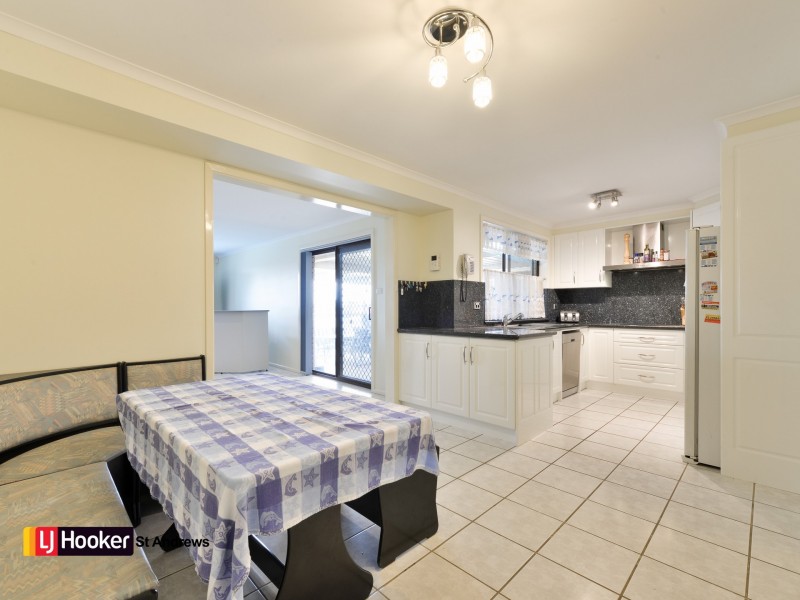 8 Neptune Street, Raby NSW 2566