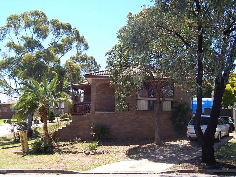 2 Morar Place, St Andrews NSW 2566