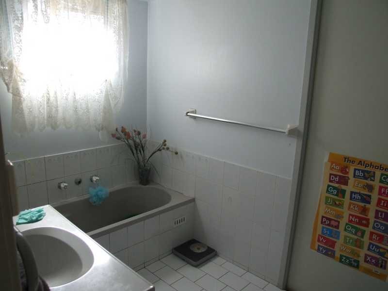 5 Hamersley Place, Bow Bowing NSW 2566