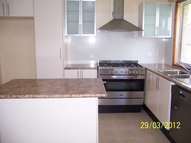 19 Dunkeld Place, St Andrews NSW 2566