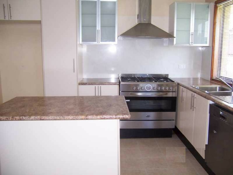 19 Dunkeld Place, St Andrews NSW 2566