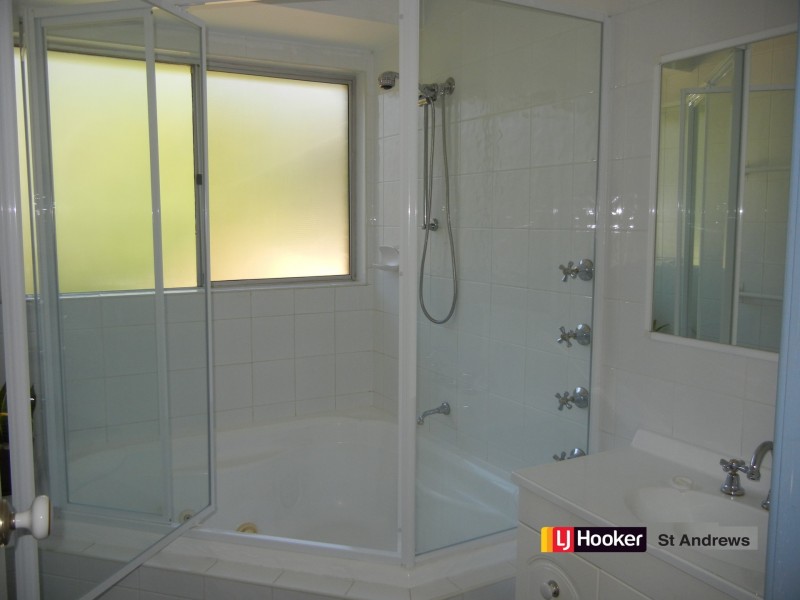 12 Thurso Place, St Andrews NSW 2566